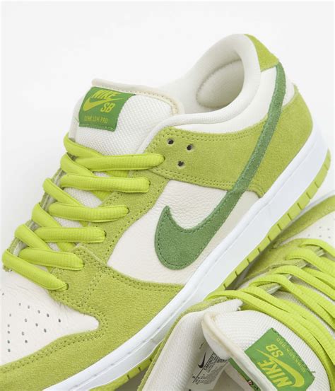 dunk low chlorophyll green